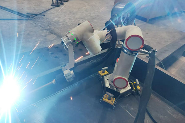 Smart Welding Collaborative Robot